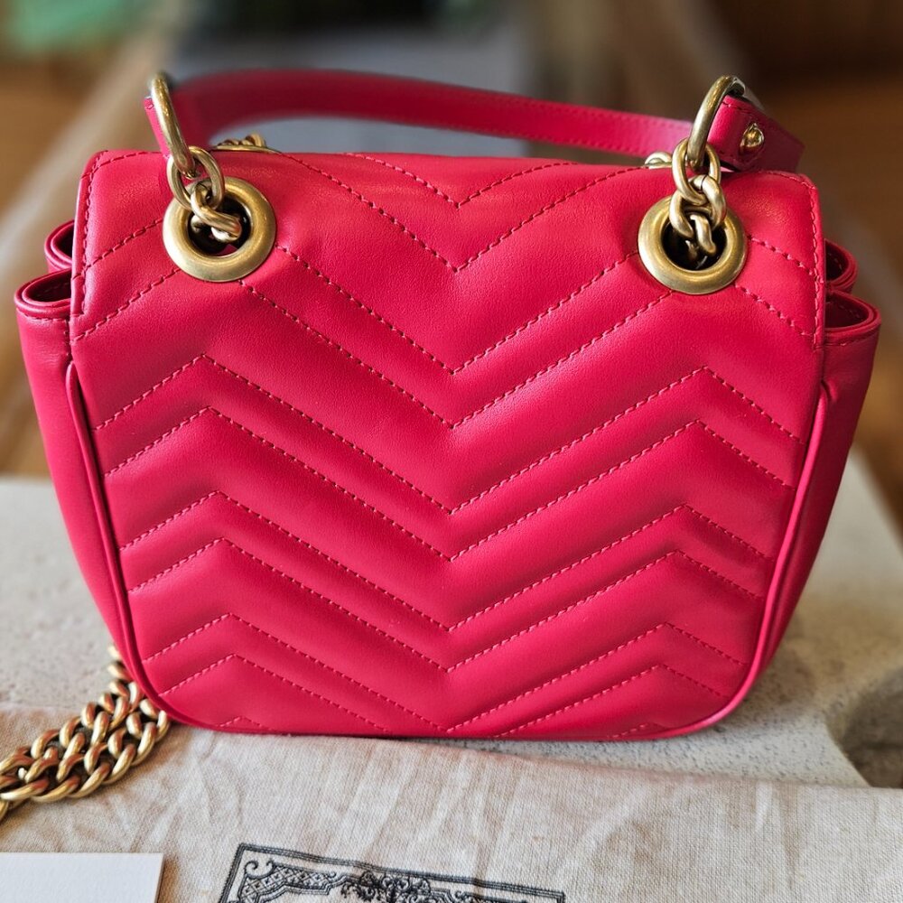 Gucci GG Marmont Mini Red Matelassé Leather Shoulder Bag with Chain Strap New - Picture 4 of 16